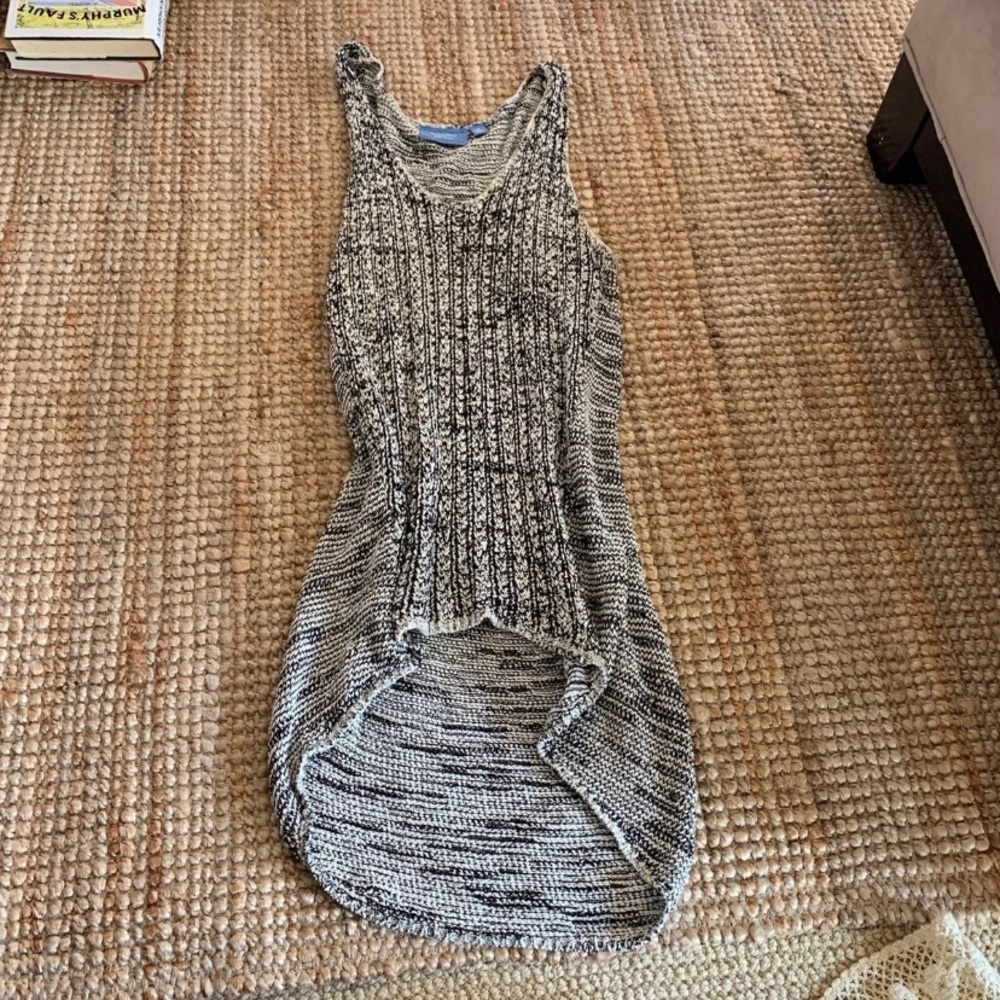 Vera wang tank top
